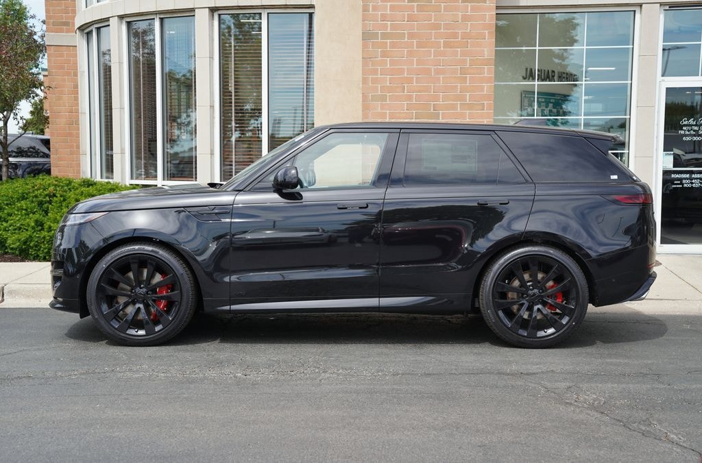 New 2026 Land Rover Range Rover Sport Dynamic SE SUV