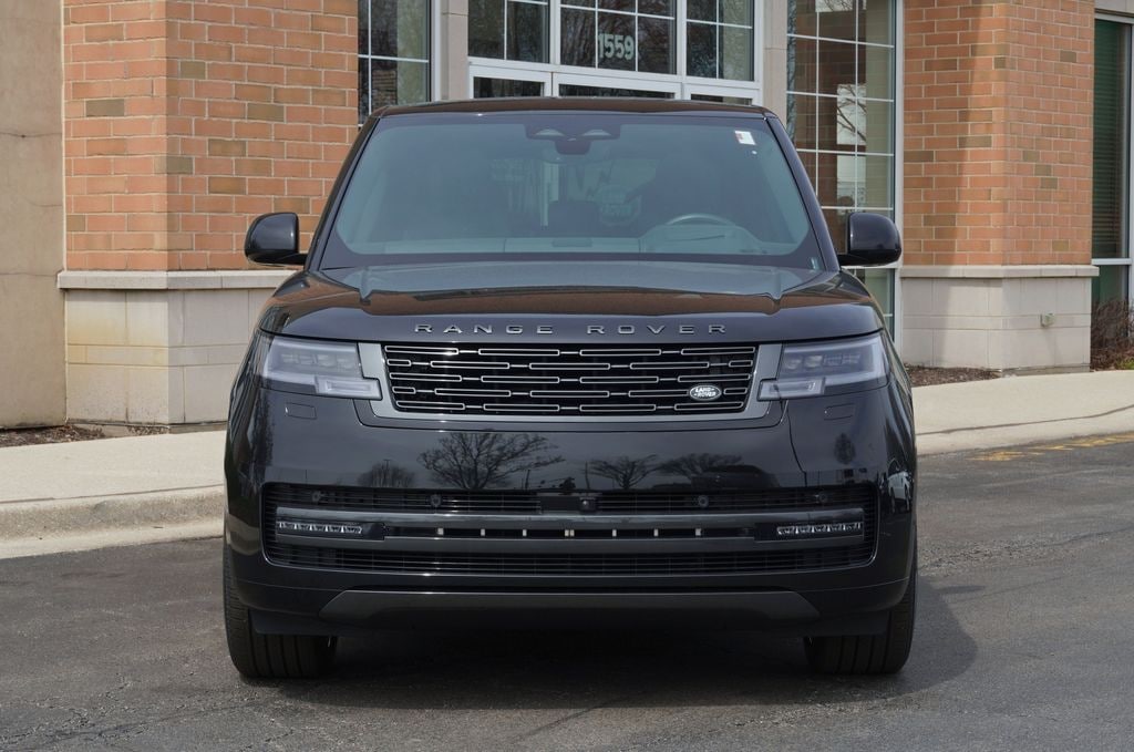 New 2026 Land Rover Range Rover SE SUV