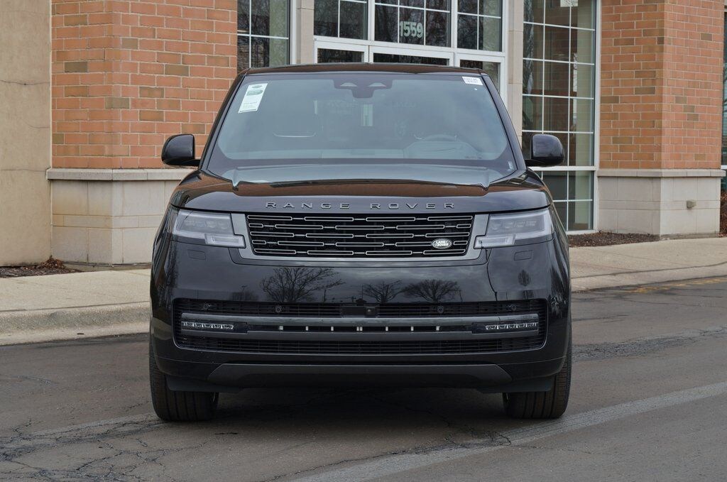 New 2026 Land Rover Range Rover SE SUV