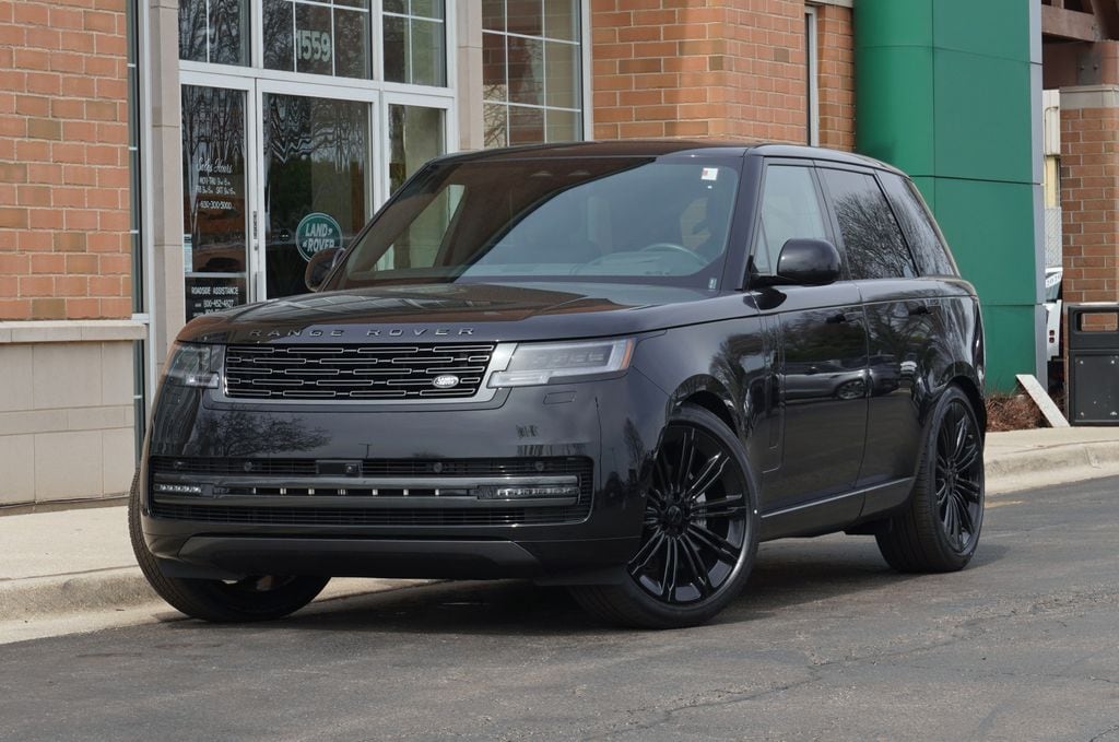 New 2026 Land Rover Range Rover SE SUV