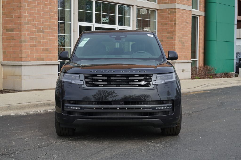 New 2026 Land Rover Range Rover SE SUV