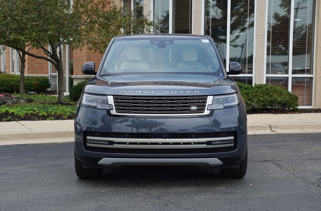New 2026 Land Rover Range Rover SE SUV