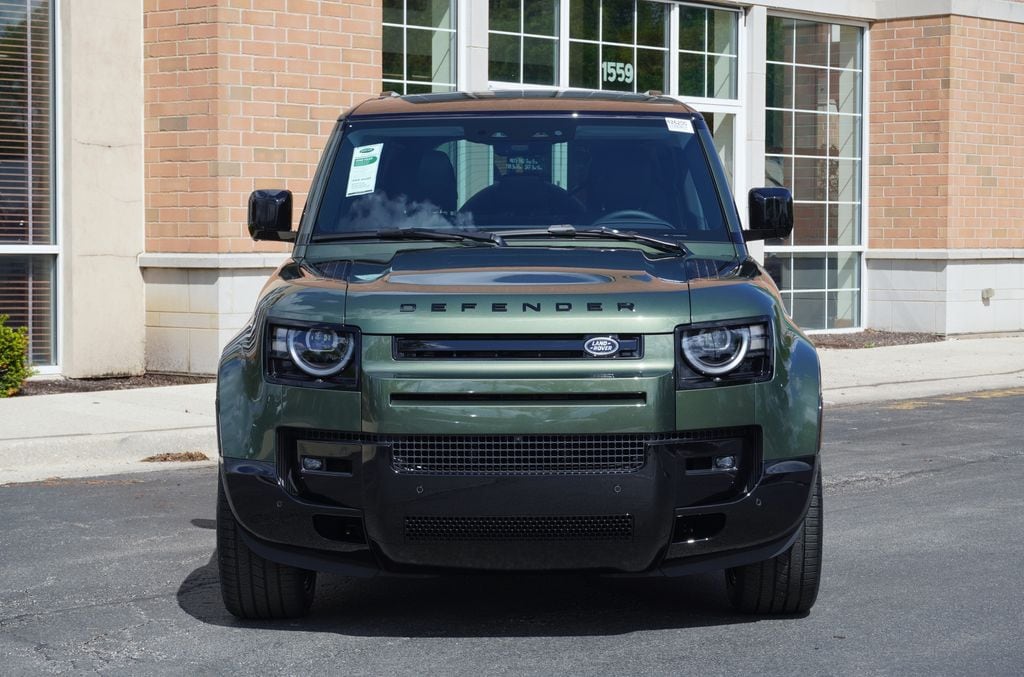 New 2026 Land Rover Defender 110 X-Dynamic SE SUV