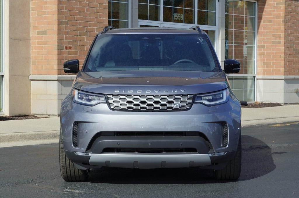 New 2025 Land Rover Discovery S SUV