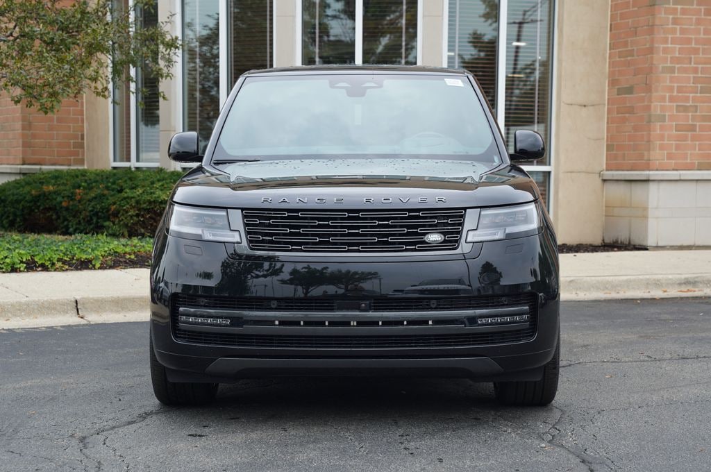 New 2026 Land Rover Range Rover SE SUV