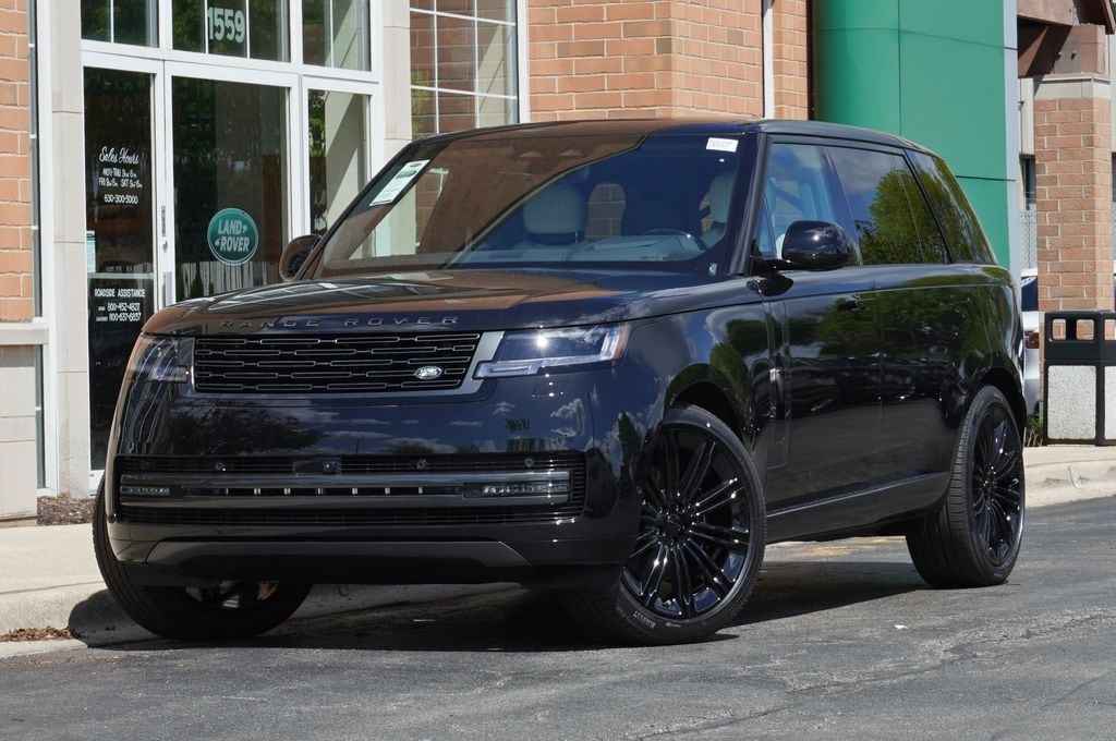 New 2026 Land Rover Range Rover SE SUV