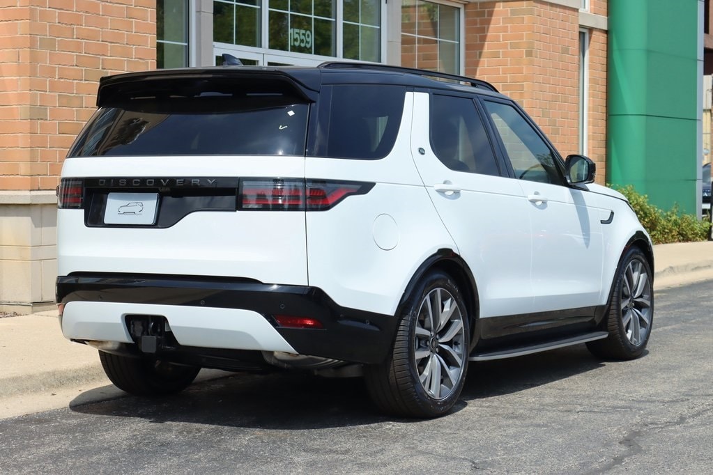 2024 Land Rover Discovery Dynamic SE 6