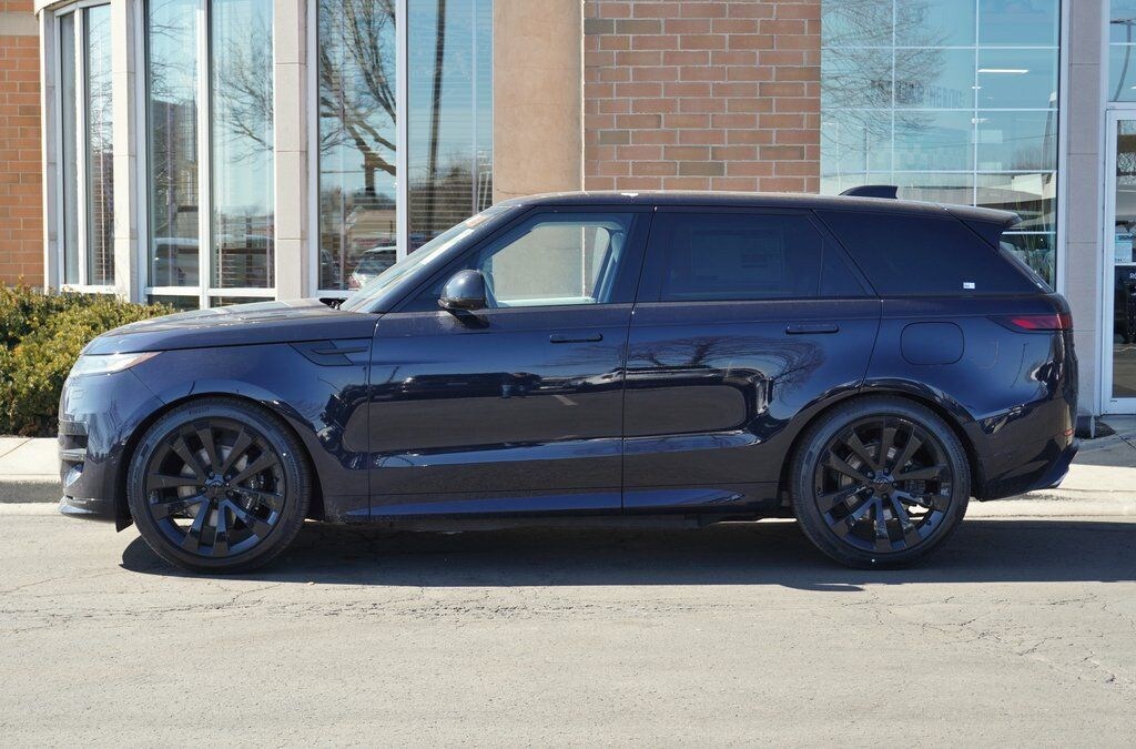 New 2026 Land Rover Range Rover Sport Dynamic SE SUV