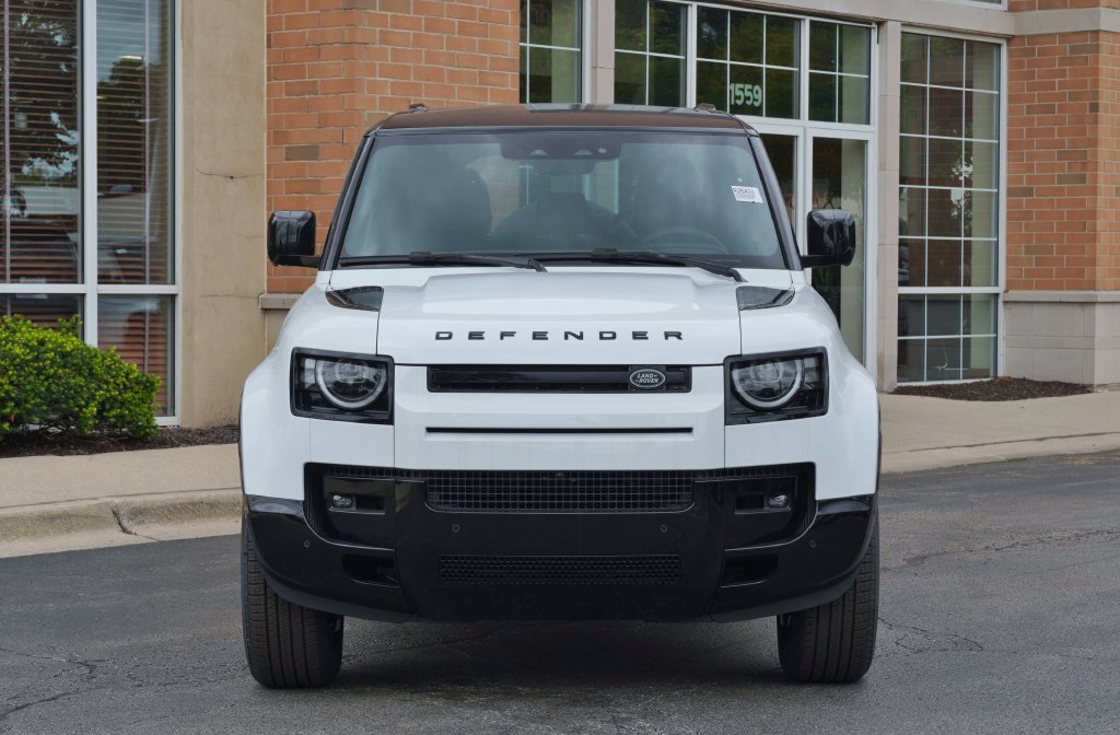 New 2026 Land Rover Defender 110 X-Dynamic SE SUV