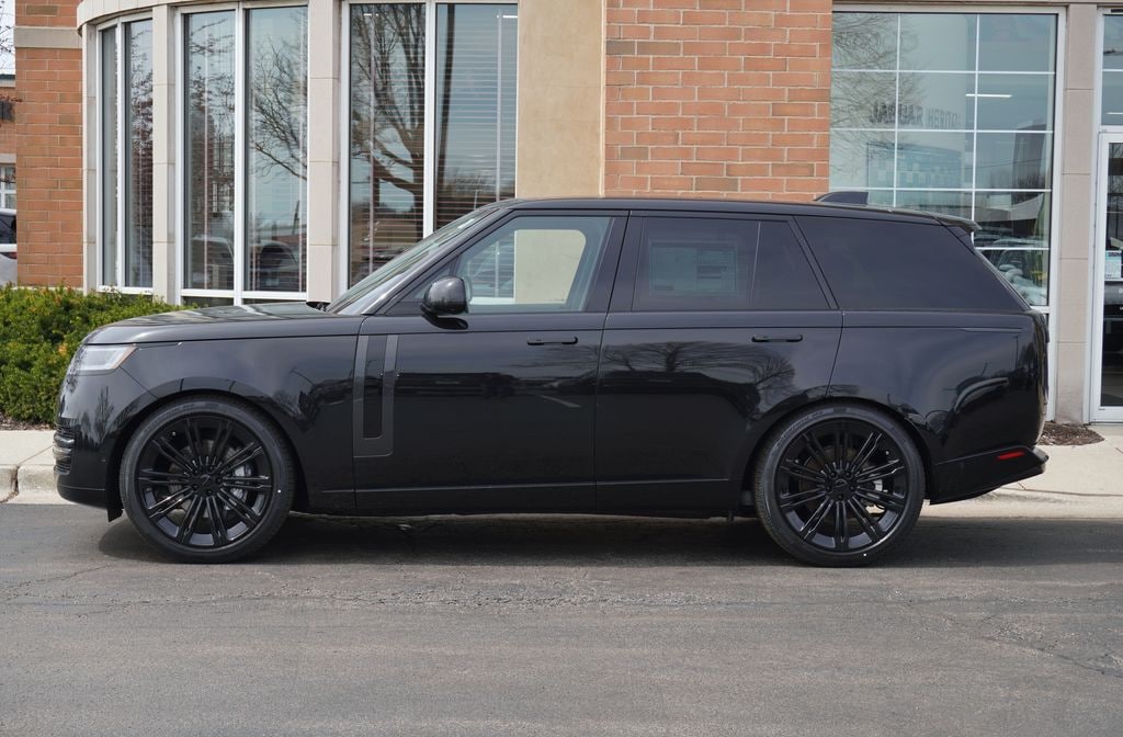 New 2026 Land Rover Range Rover SE SUV