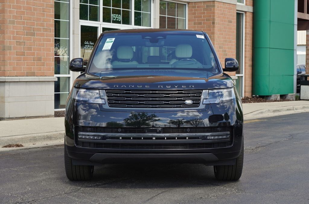 New 2026 Land Rover Range Rover SE SUV