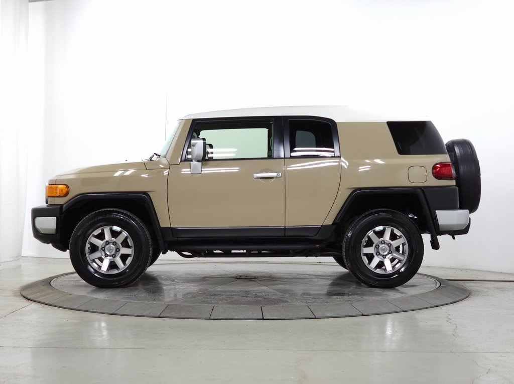 Used 2014 Toyota FJ Cruiser Base SUV