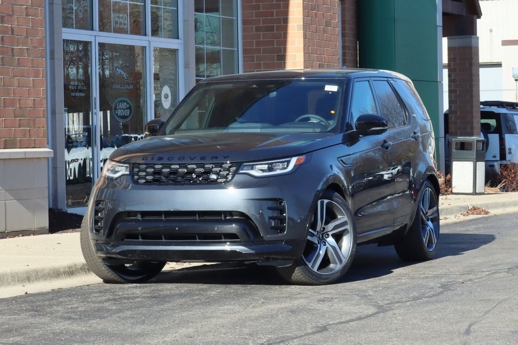 2024 Land Rover Discovery Dynamic SE 2