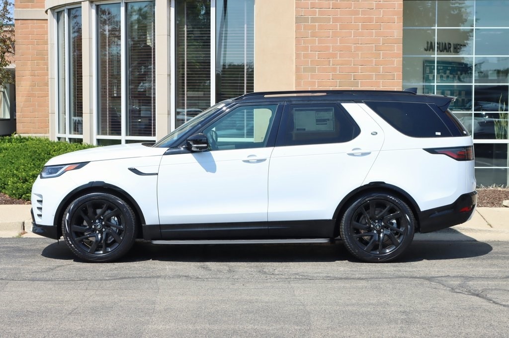 2024 Land Rover Discovery Dynamic SE 2