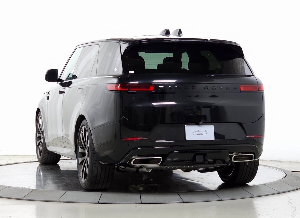 New 2025 Land Rover Range Rover Sport Dynamic SE SUV