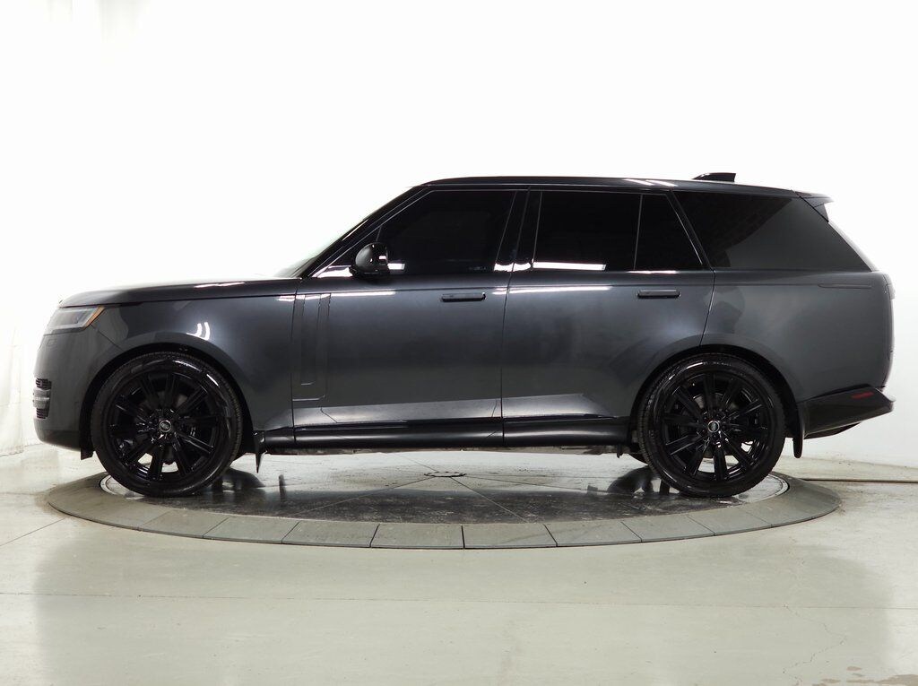 Used 2025 Land Rover Range Rover SE SUV