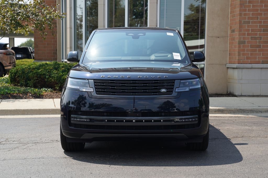 New 2026 Land Rover Range Rover SE SUV