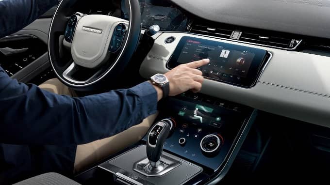 2020 Range Rover Evoque interior cockpit