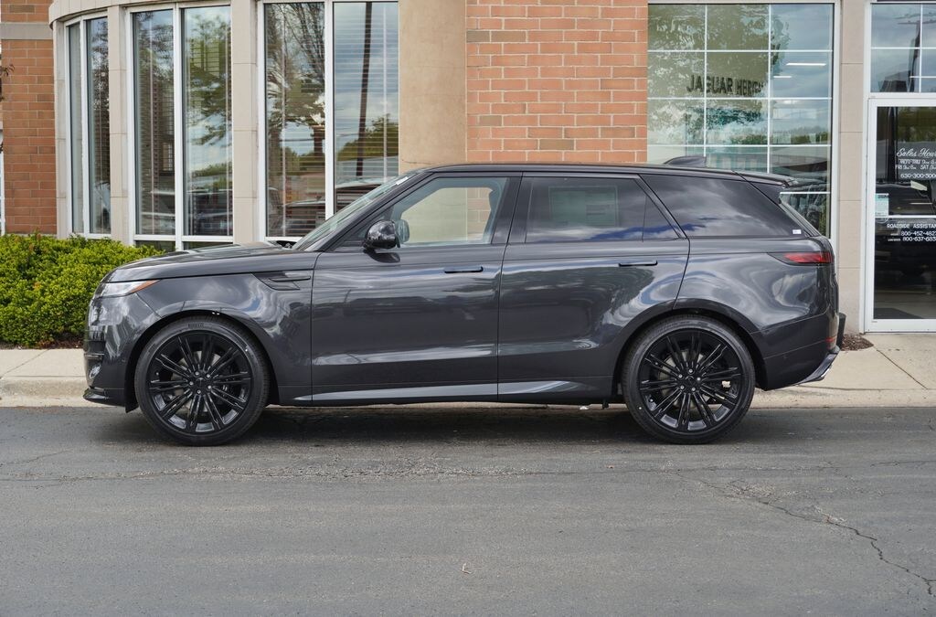 New 2026 Land Rover Range Rover Sport Dynamic SE SUV