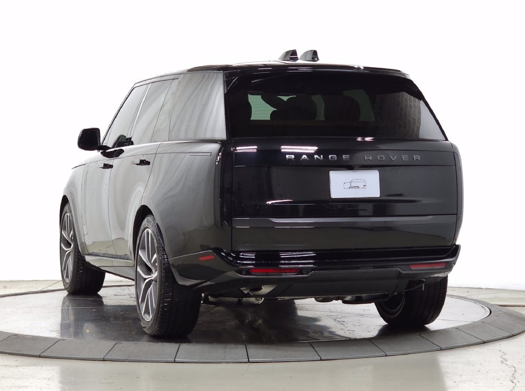 Used 2026 Land Rover Range Rover SE SUV
