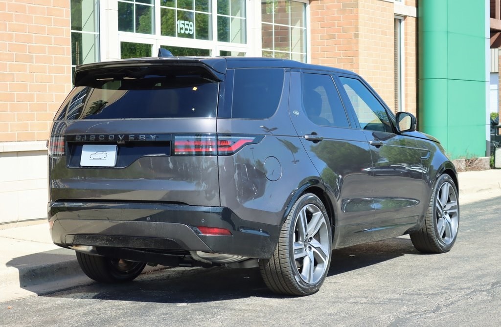 2024 Land Rover Discovery Dynamic SE 5