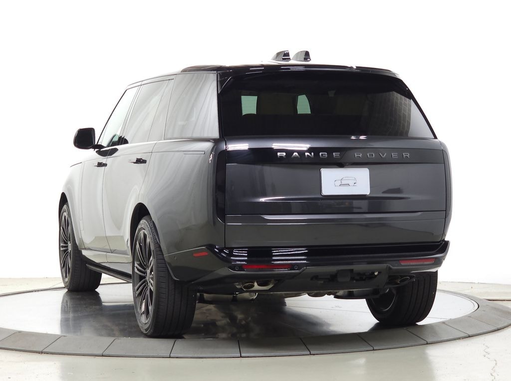 New 2026 Land Rover Range Rover SE SUV