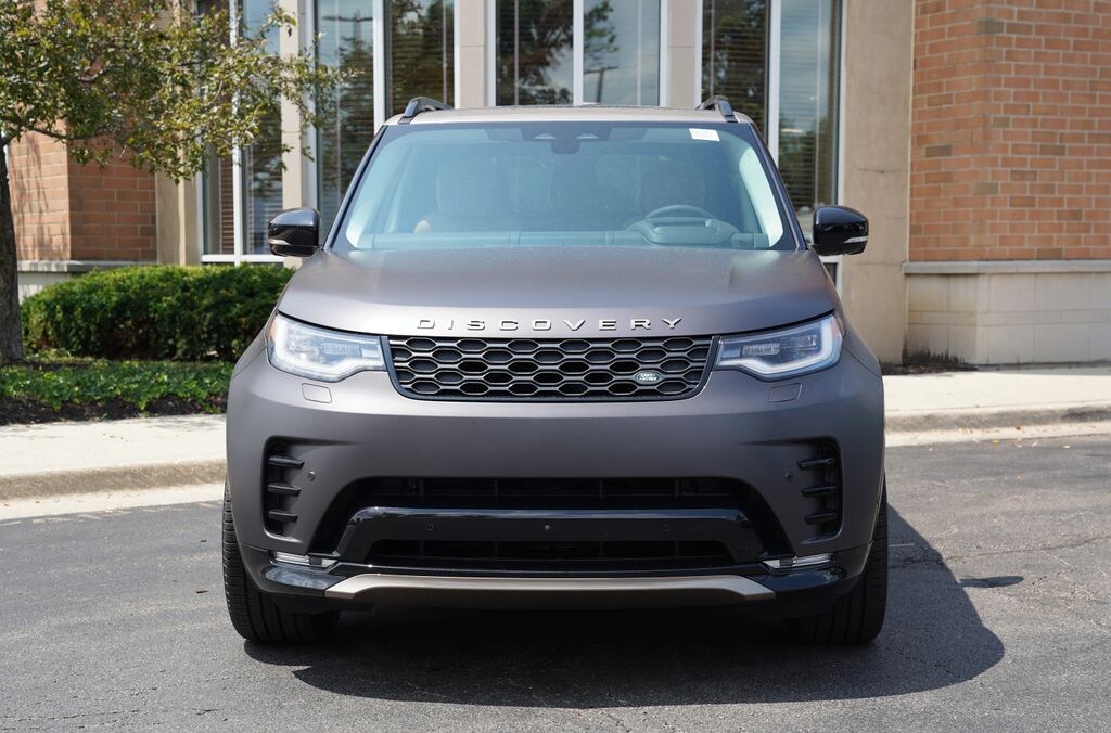 New 2026 Land Rover Discovery Tempest Edition SUV