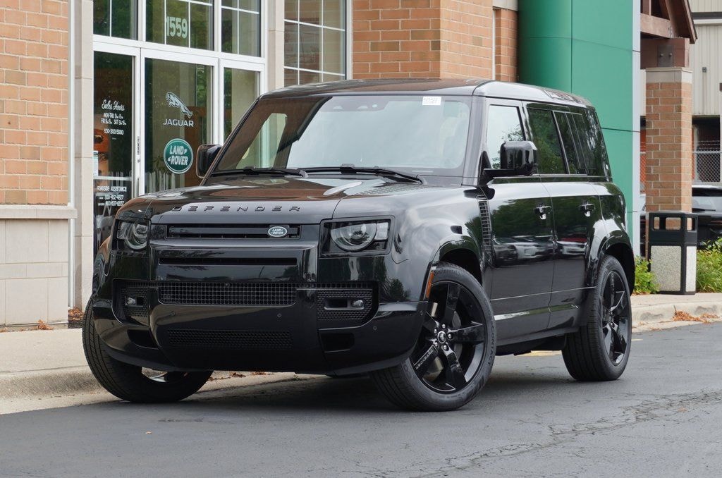Used 2025 Land Rover Defender 110 X-Dynamic SE SUV