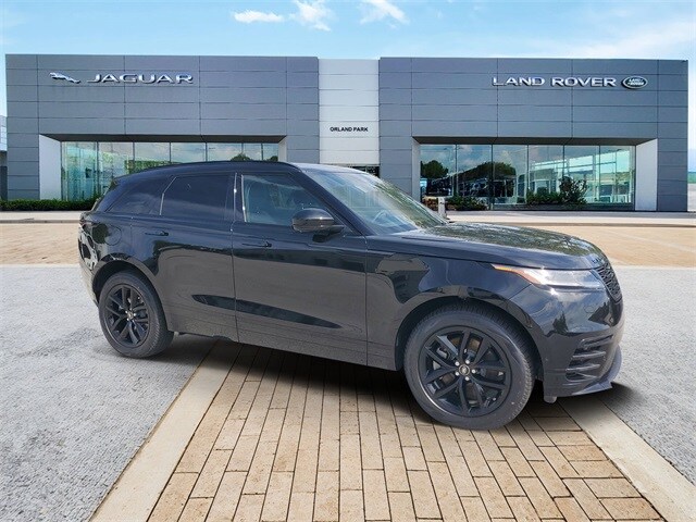 2026 Land Rover Range Rover Velar SE photo 2