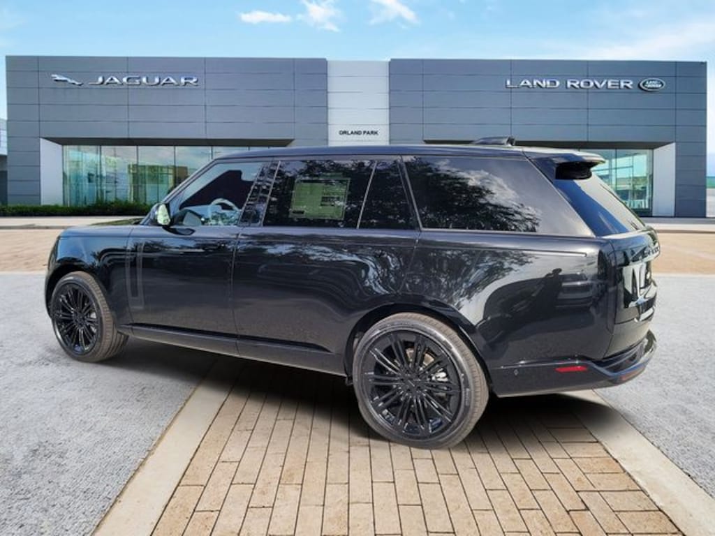 New 2026 Land Rover Range Rover SE 7 Seats SUV