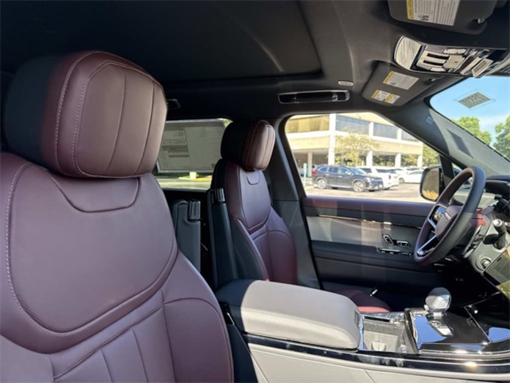 New 2025 Land Rover Range Rover Sport Dynamic SE SUV