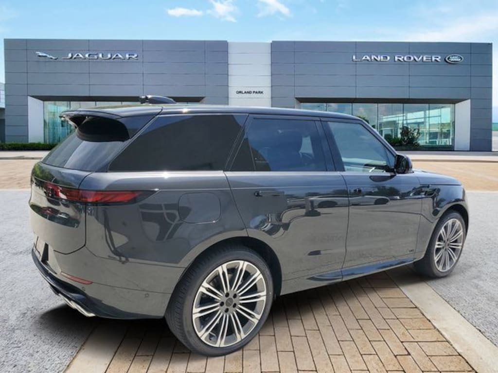 New 2026 Land Rover Range Rover Sport Dynamic SE SUV