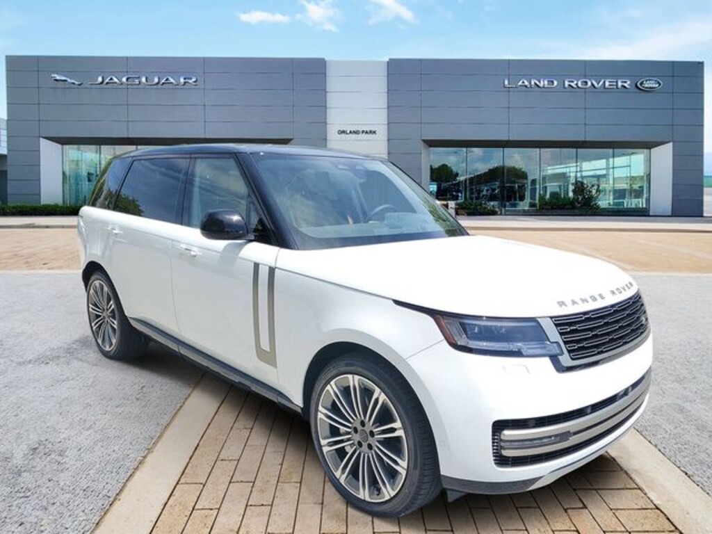 New 2026 Land Rover Range Rover SE LWB 7-Seats / V8 SUV
