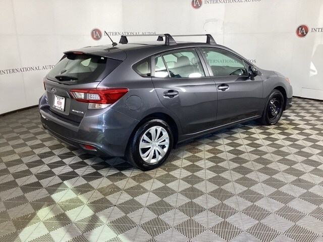 2023 Subaru Impreza Base photo 4