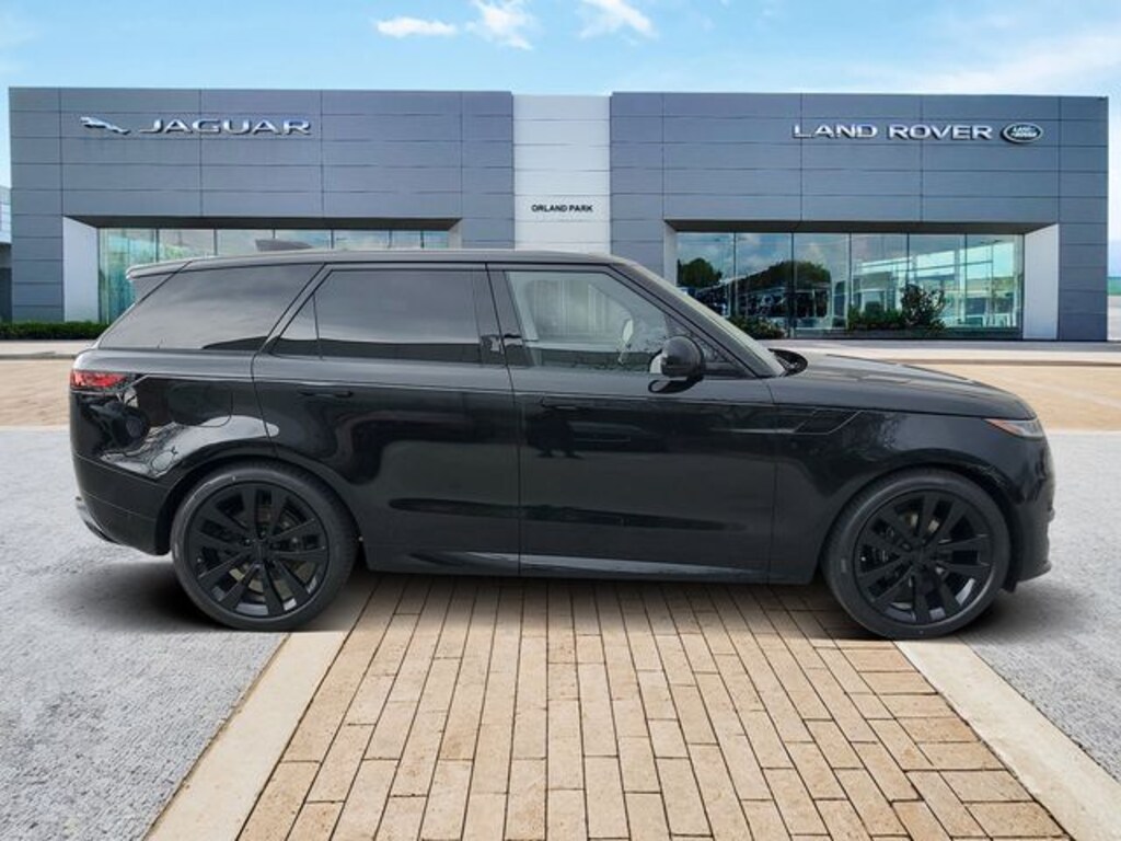 New 2026 Land Rover Range Rover Sport Dynamic SE SUV