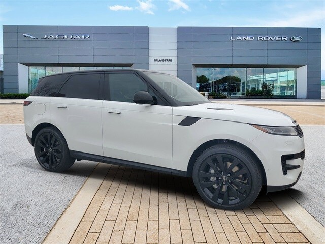2025 Land Rover Range Rover Sport SE photo 2
