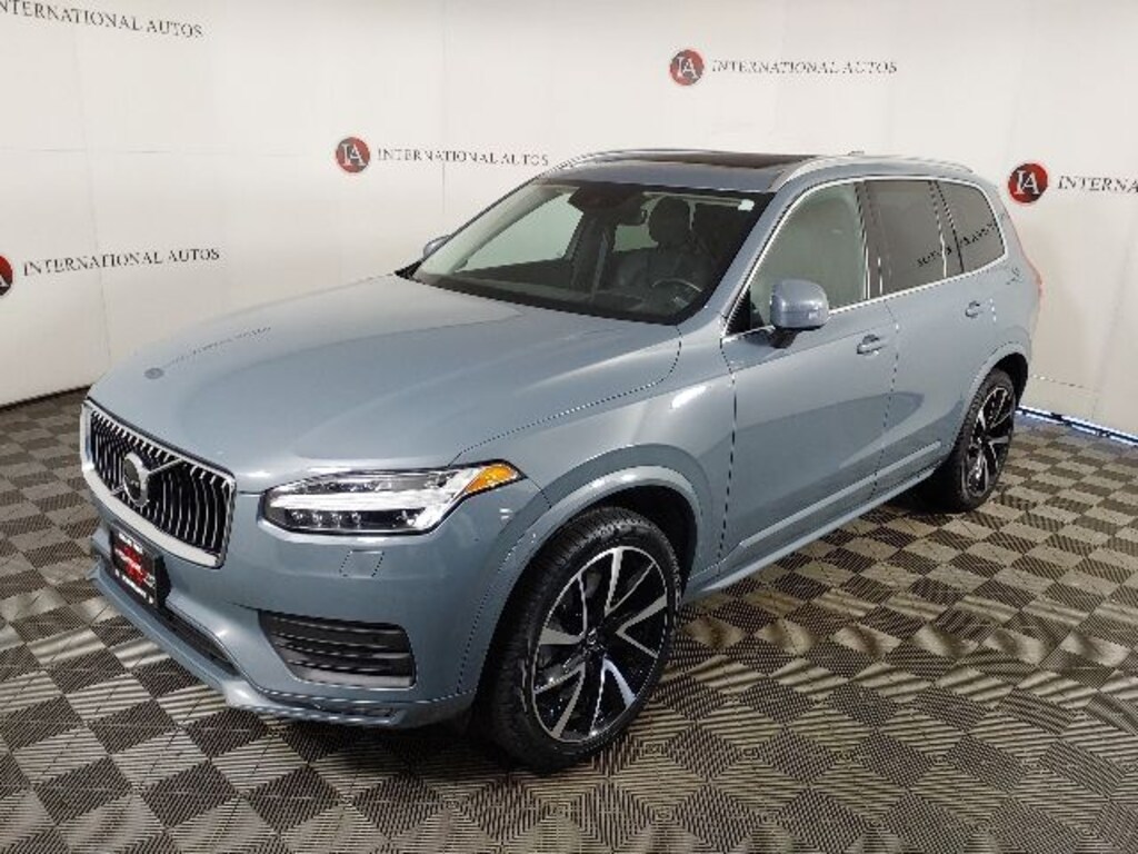 Used 2020 Volvo XC90 T6 Momentum SUV