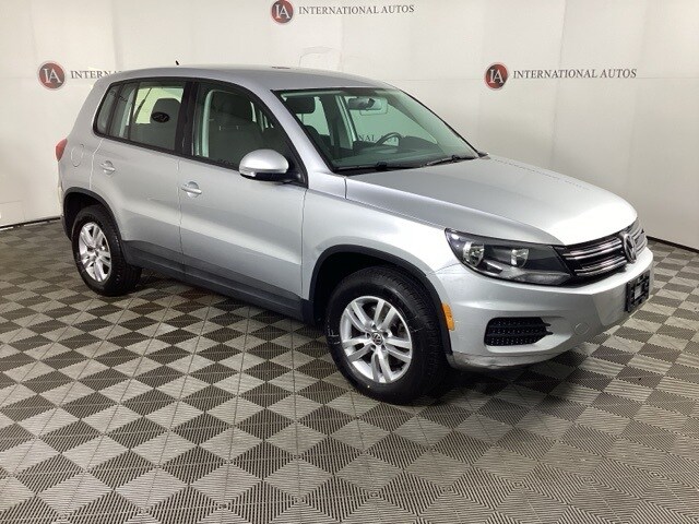 2014 Volkswagen Tiguan S photo 3