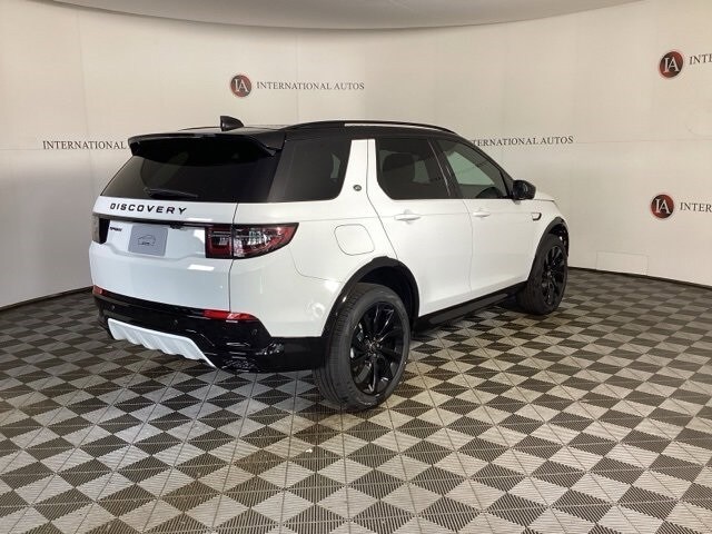 2025 Land Rover Discovery Sport Dynamic SE photo 2