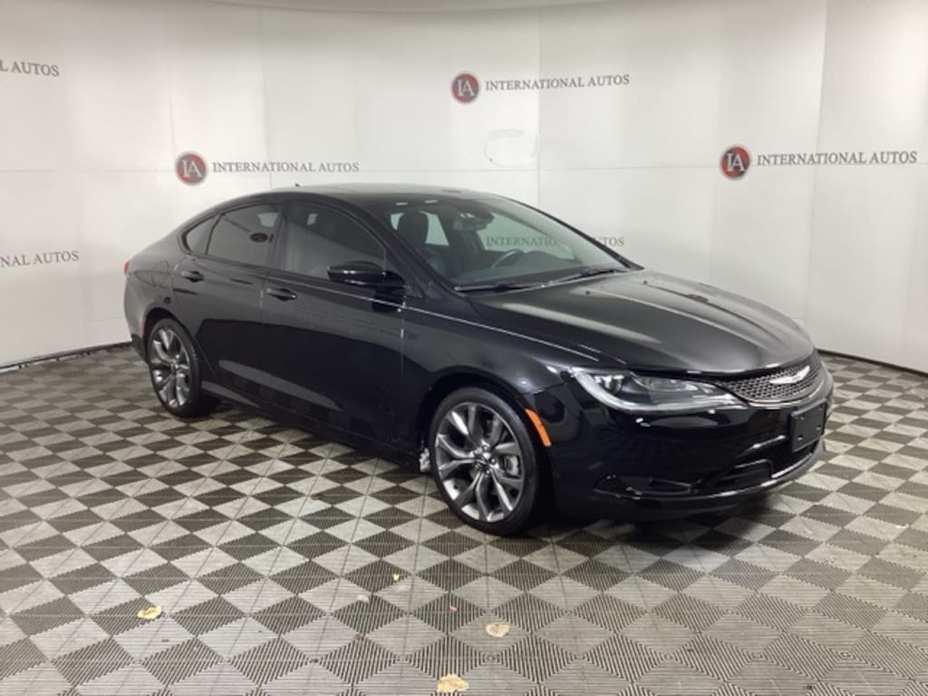 Used 2016 Chrysler 200 S Sedan