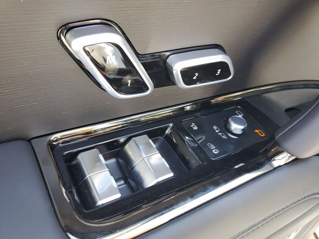 2025 Land Rover Range Rover Sport SE - Photo 23