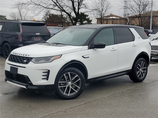 2025 Land Rover Discovery Sport Dynamic SE's photo