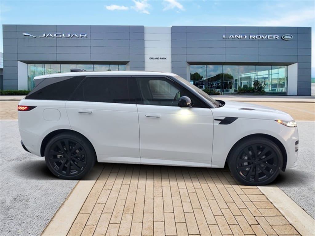 New 2026 Land Rover Range Rover Sport Dynamic SE SUV
