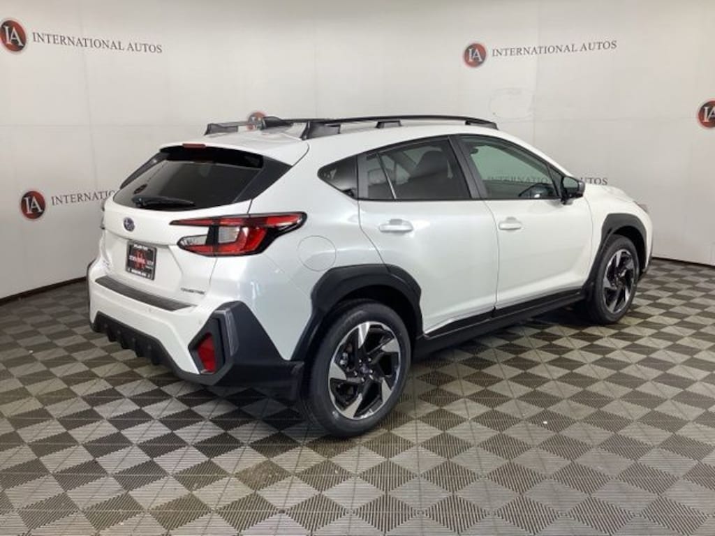 Used 2025 Subaru Crosstrek Limited pkg 32 SUV