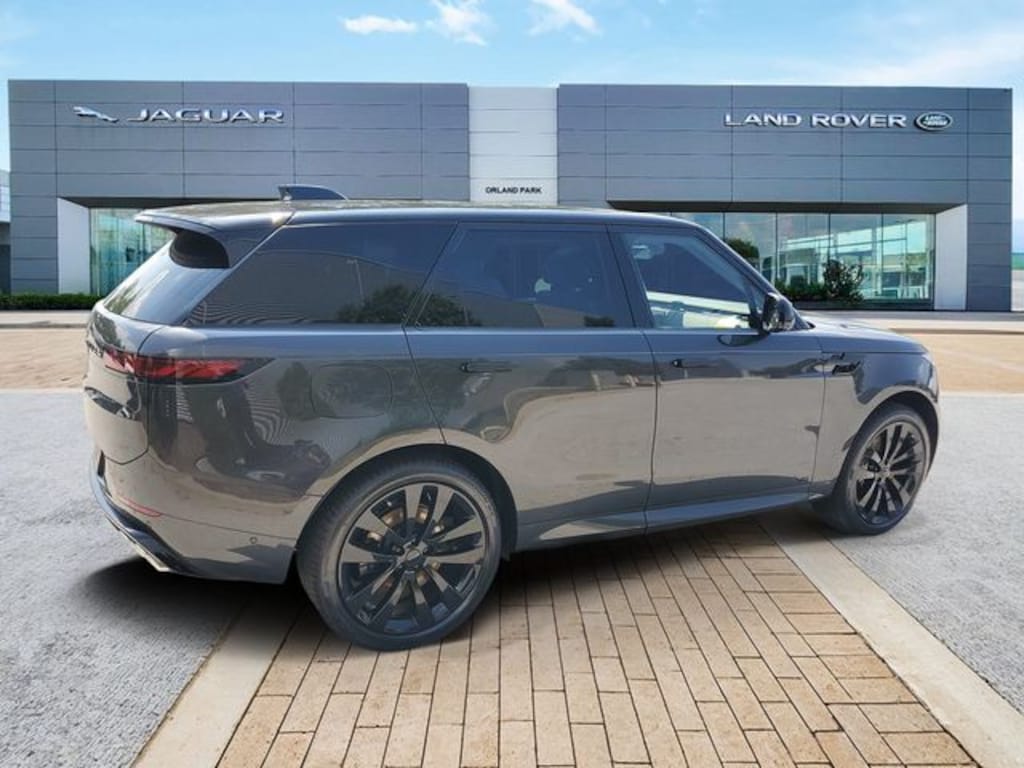 New 2026 Land Rover Range Rover Sport Dynamic SE 530PS