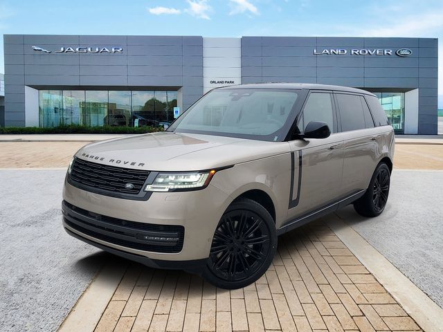2026 Land Rover Range Rover 3.0 SE LWB 7's photo