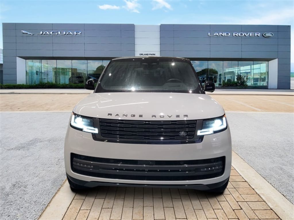 New 2026 Land Rover Range Rover SE 7 Seats SUV