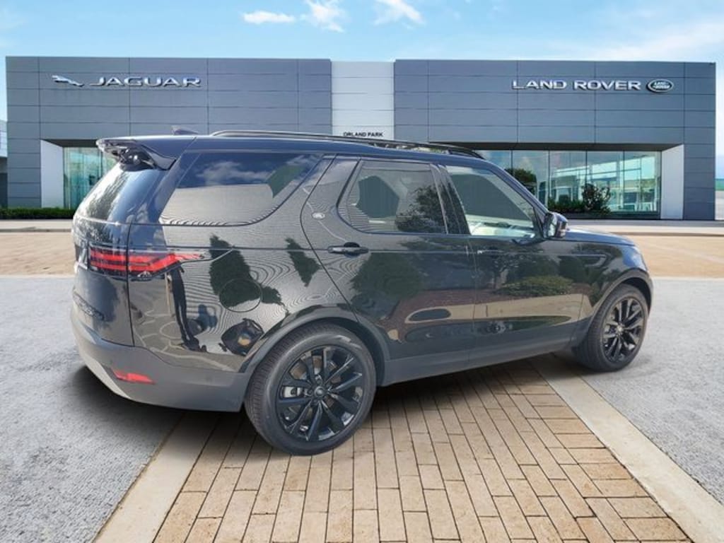 New 2026 Land Rover Discovery S SUV