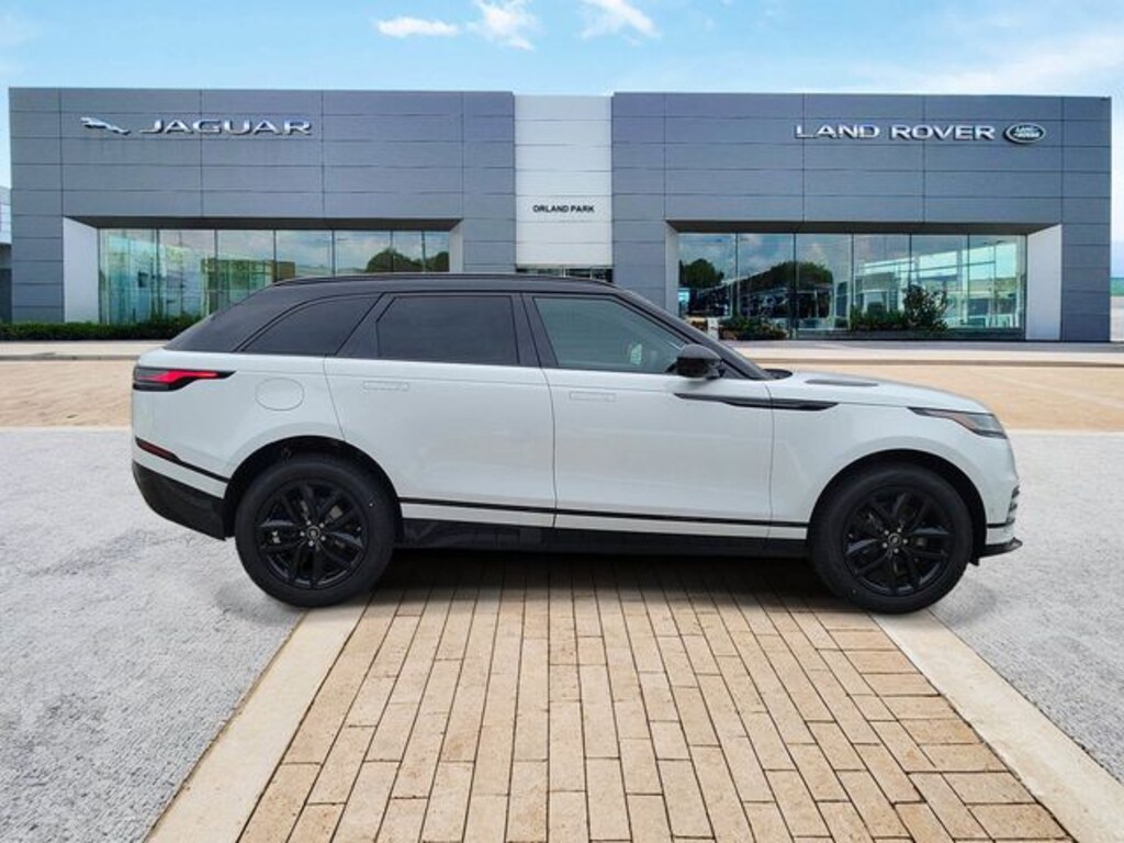 New 2026 Land Rover Range Rover Velar Dynamic SE SUV