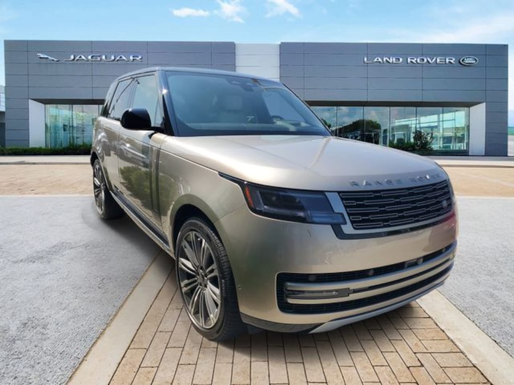 New 2026 Land Rover Range Rover SE SUV